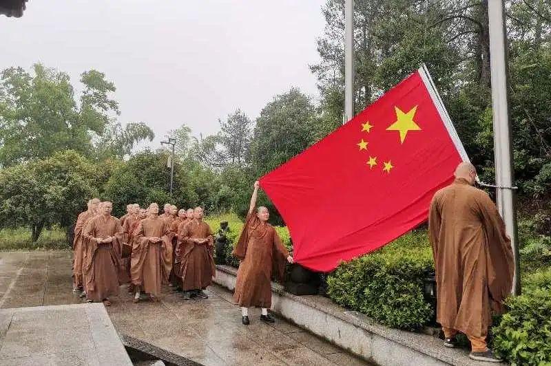 “老债王”格罗斯：美股看起来过度膨胀 美国经济面临严重衰退